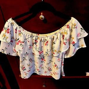 Short sleeve off the shoulder floral blouse